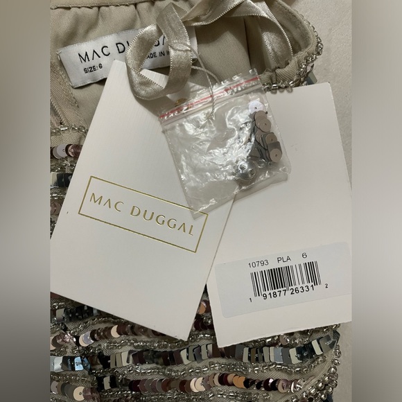 NWT Mac Duggal Asymmetrical One Shoulder Sequin Gown Platinum Size 6 - Picture 13 of 13